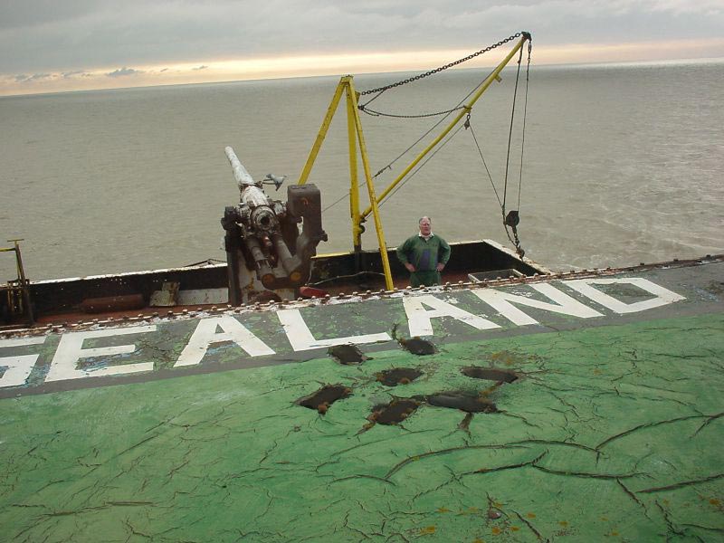 Sealand - Силенд - платформа в море Sealand Сіленд морська платформа